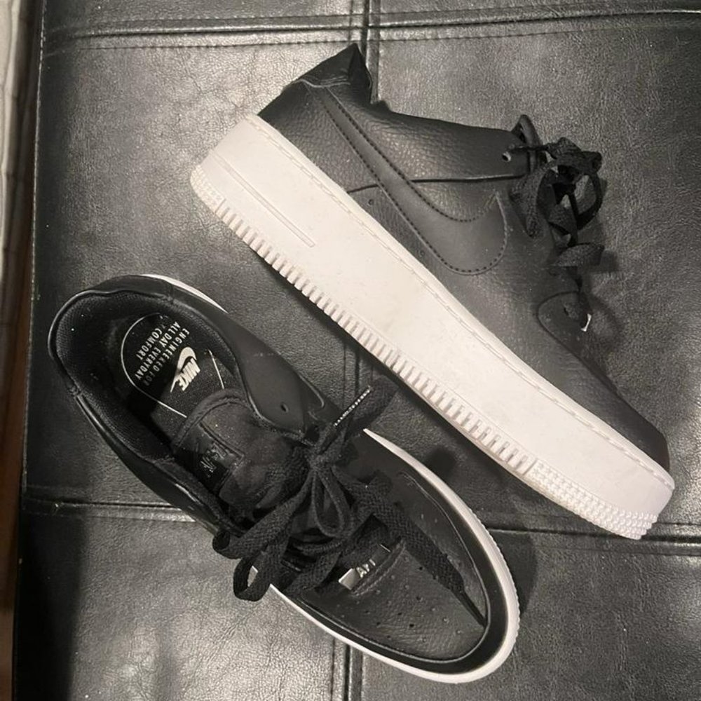 Nike Air Force 1 in Black